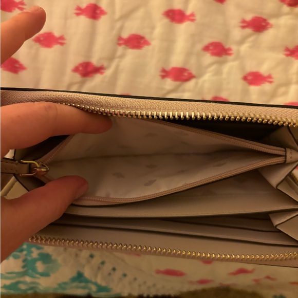 BNWT Kate spade wallet - Picture 2 of 6